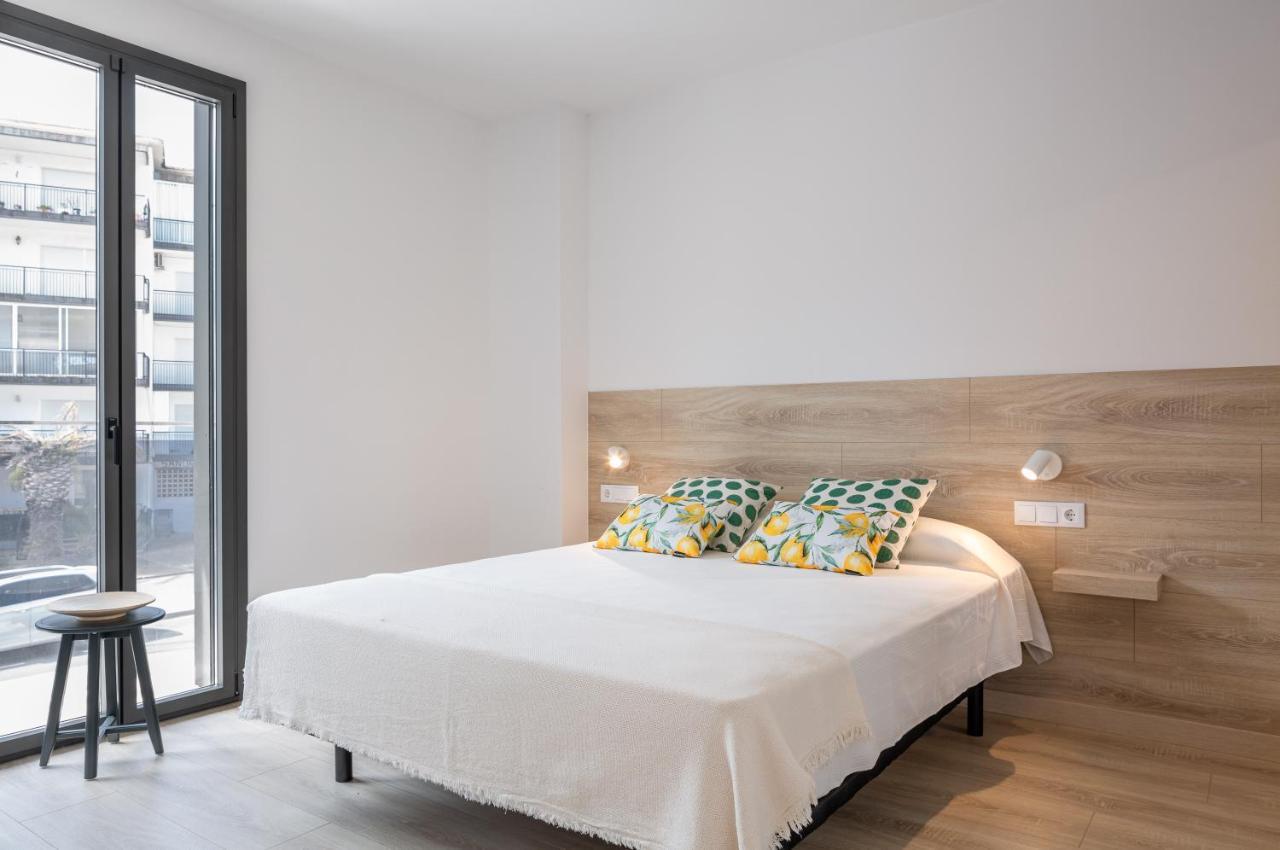 Apartaments La Rosella โรเซส ภายนอก รูปภาพ