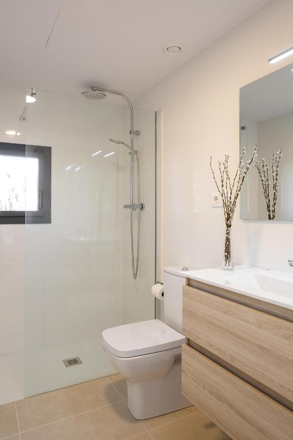 Apartaments La Rosella โรเซส ภายนอก รูปภาพ